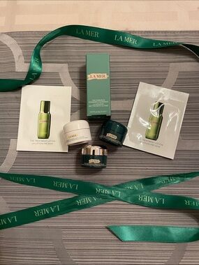NIB La Mer Green Skincare Sample Collection 6 piece deluxe set